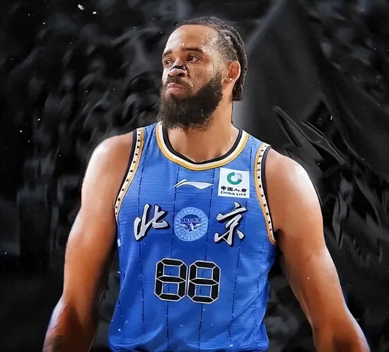 开云体育-4投1中！球队赢33分，顶薪内线正负值为0，球迷：你甚至不配打NBL