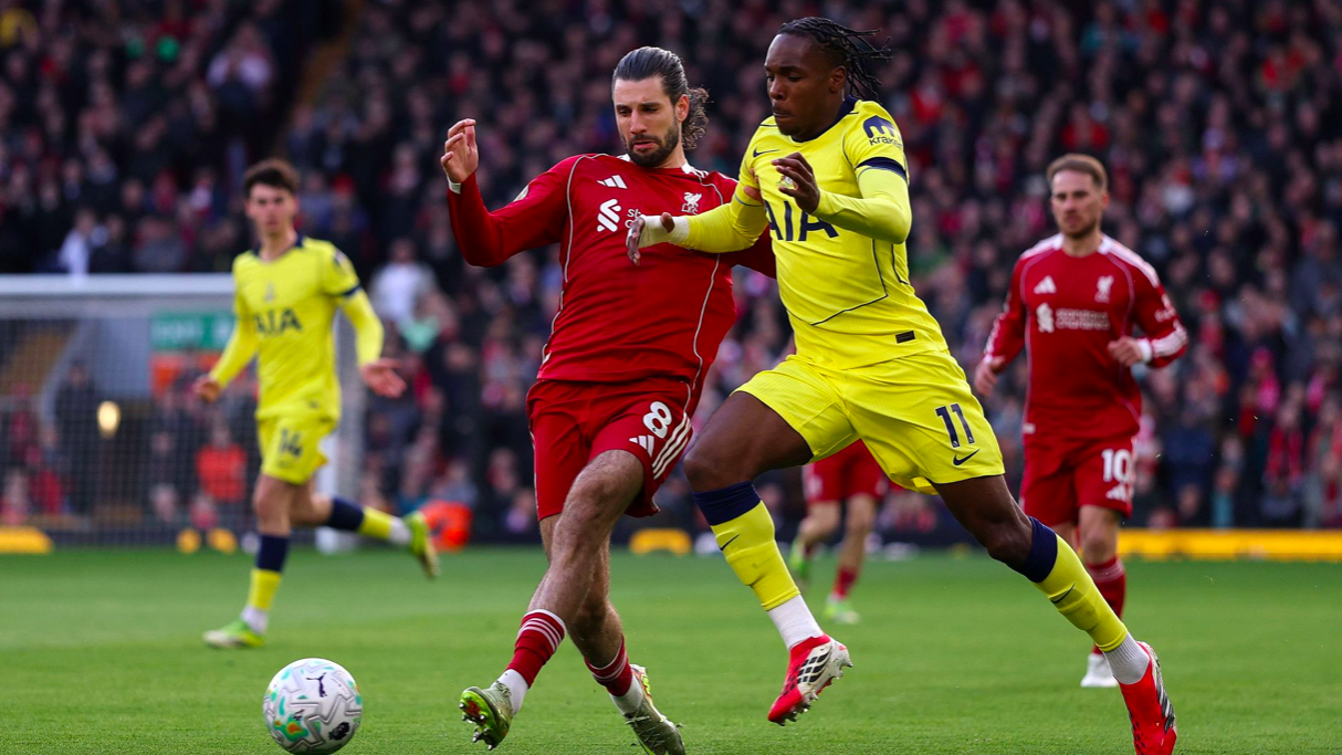 开云-1-1！英超BIG内战神剧情：8亿豪门15人伤停惊险绝平 终结6连败